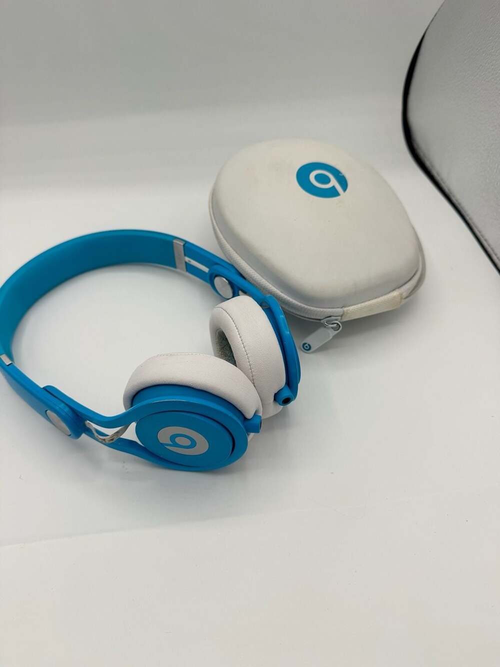 Parts only Untested  Beats Mixr Wired On-Ear Headphones Blue White With Case